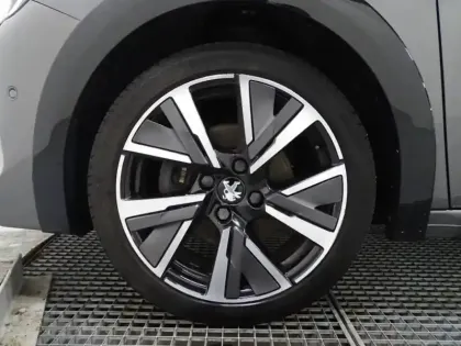 Photo 9 Peugeot 208  1.2 PureTech 100ch S&S GT 118g