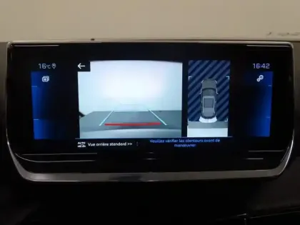 Photo 10 Peugeot 2008  1.2 PureTech 130ch S&S Roadtrip EAT8