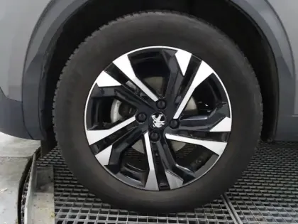 Photo 9 Peugeot 2008  1.2 PureTech 130ch S&S Roadtrip EAT8