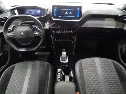 Photo 5 Peugeot 2008  1.2 PureTech 130ch S&S Roadtrip EAT8