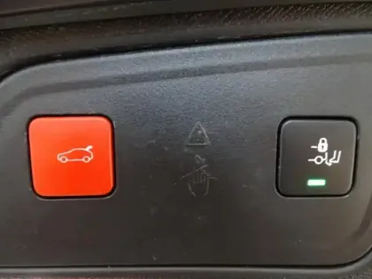 Photo 13 Peugeot 3008  HYBRID 225ch Allure e-EAT8 10cv