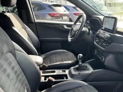 Photo 7 Ford Kuga Gén. III Ph1 ST-Line X 5