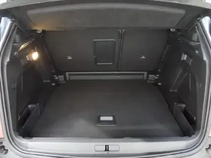 Photo 8 Peugeot 3008  1.5 BlueHDi 130ch S&S GT EAT8