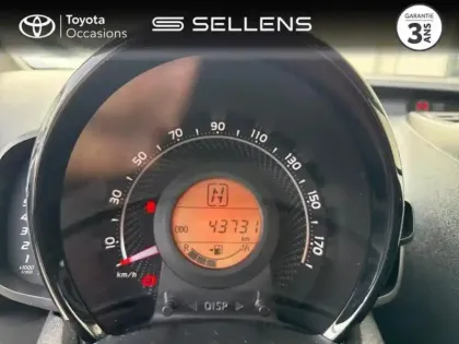 Photo 13 Toyota Aygo  1.0 VVT-i 72ch x-play x-shift 5P MY19