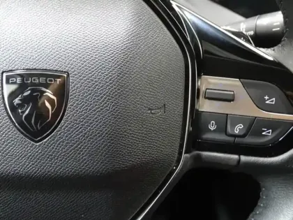 Photo 12 Peugeot 308  SW 1.5 BlueHDi 130ch S&S Active Pack EAT8