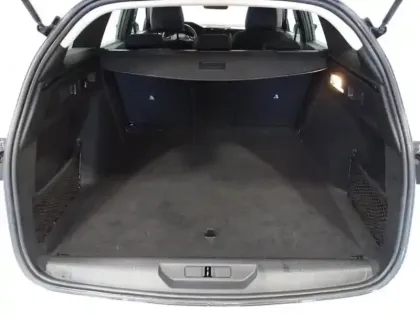 Photo 5 Peugeot 308  SW 1.5 BlueHDi 130ch S&S Active Pack EAT8