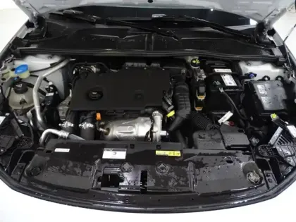 Photo 10 Peugeot 308  SW 1.5 BlueHDi 130ch S&S Active Pack EAT8