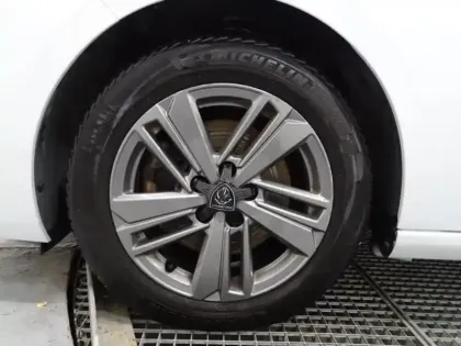 Photo 9 Peugeot 308  SW 1.5 BlueHDi 130ch S&S Active Pack EAT8