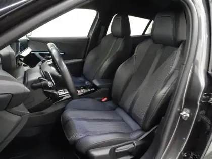 Photo 10 Peugeot 2008  1.2 PureTech 130ch S&S GT EAT8