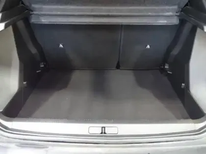 Photo 12 Peugeot 2008  1.2 PureTech 130ch S&S GT EAT8