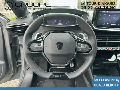 Photo 13 Peugeot 208  1.2 Hybrid 110ch GT e-DCS6