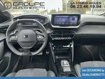 Photo 7 Peugeot 208  1.2 Hybrid 110ch GT e-DCS6