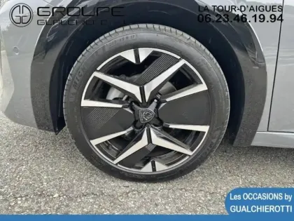 Photo 10 Peugeot 208  1.2 Hybrid 110ch GT e-DCS6