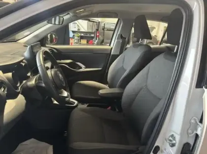 Photo 13 Toyota Yaris  Cross 116h Dynamic MY22