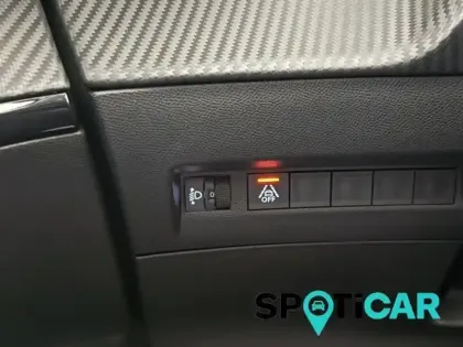 Photo 12 Peugeot 2008  e- 136ch Allure