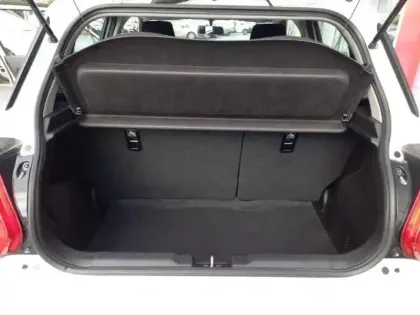 Photo 12 Suzuki Swift  1.2 Dualjet Hybrid 83ch Avantage