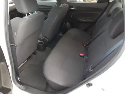 Photo 11 Suzuki Swift  1.2 Dualjet Hybrid 83ch Avantage