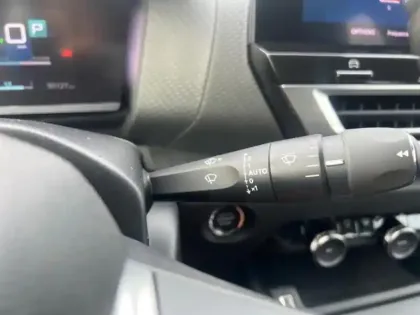 Photo 14 Citroën C4  Moteur électrique 136ch (100 kW) C-Series Automatique