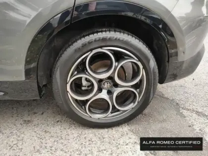 Photo 10 Alfa Romeo Tonale  1.5 Hybrid 130ch Sprint TCT