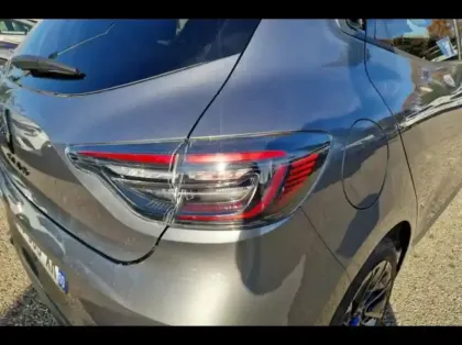 Photo 13 Renault Clio  1.0 TCe 90ch esprit Alpine - 24