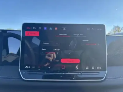 Photo 13 Volkswagen Tiguan  2.0 TDI 150ch R-Line Exclusive DSG7