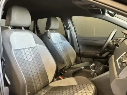 Photo 8 Volkswagen Polo  1.0 TSI 95ch R-Line