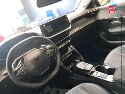 Photo 14 Peugeot 208  1.2 Hybrid 110ch Envy e-DCS6