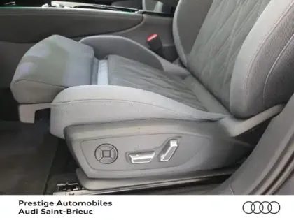 Photo 11 Audi Q3  1.5 e-hybrid 272ch S line S tronic 6