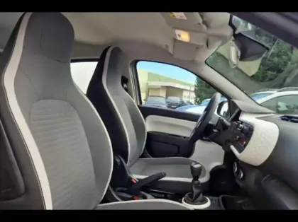 Photo 9 Renault Twingo  1.0 SCe 65ch Limited E6D-Full