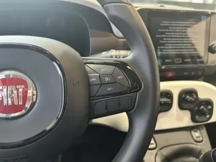 Photo 12 Fiat Panda  Classic 1.0 70ch BSG S&S Pandina Step 2