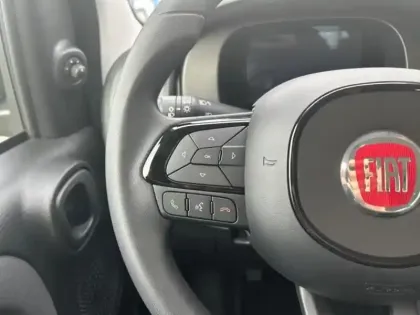 Photo 11 Fiat Panda  Classic 1.0 70ch BSG S&S City