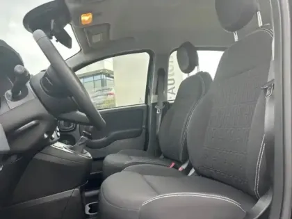 Photo 8 Fiat Panda  Classic 1.0 70ch BSG S&S City