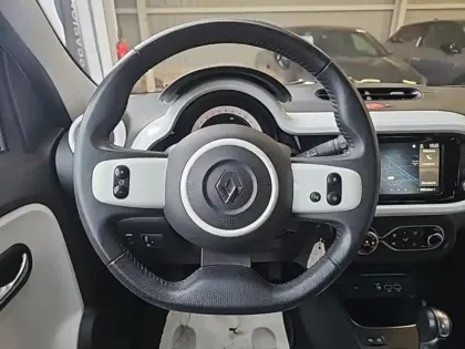 Photo 11 Renault Twingo  E-Tech Electric Intens R80 Achat Intégral - 21