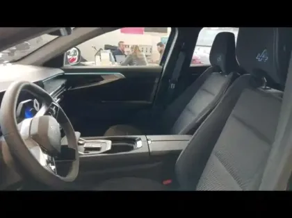 Photo 9 Renault Espace  1.2 E-Tech full hybrid 200ch esprit Alpine 7 places - 25