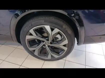 Photo 12 Renault Espace  1.2 E-Tech full hybrid 200ch esprit Alpine 7 places - 25