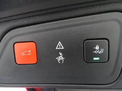 Photo 11 Peugeot 3008  1.5 BlueHDi 130ch E6.c Allure S&S