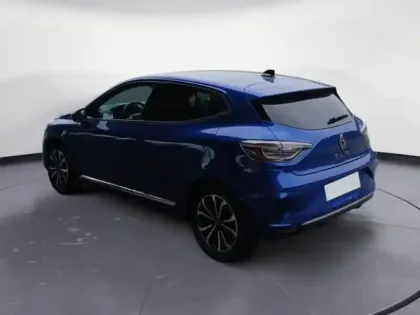 Photo 9 Renault Clio  1.6 E-Tech 145ch full hybrid Techno - 24