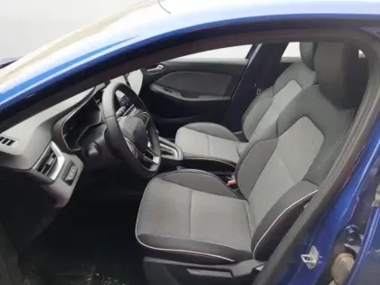 Photo 1 Renault Clio  1.6 E-Tech 145ch full hybrid Techno - 24