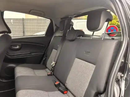 Photo 11 Toyota Yaris  70 VVT-i Ultimate 5p