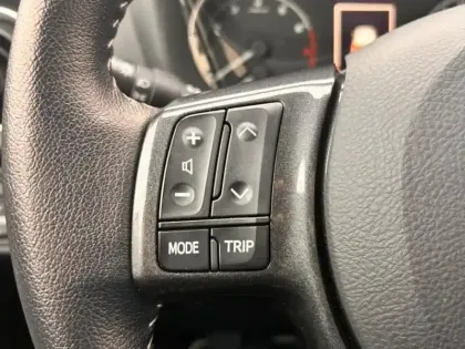 Photo 12 Toyota Yaris  70 VVT-i Ultimate 5p