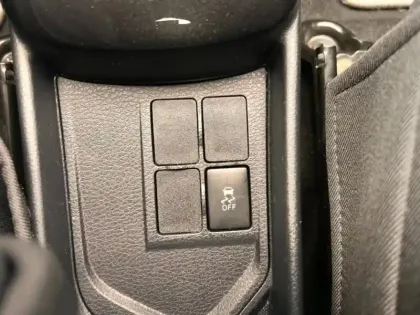 Photo 9 Toyota Yaris  70 VVT-i Ultimate 5p