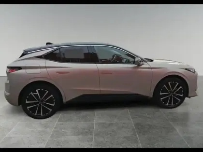 Photo 5 DS DS 4 N°4 E-TENSE 213ch Etoile