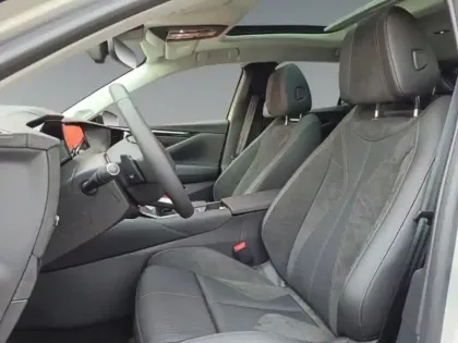 Photo 8 DS DS 4 N°4 E-TENSE 213ch Etoile