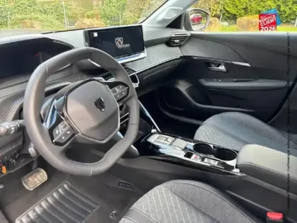 Photo 14 Peugeot 208  1.2 Hybrid 110ch Envy e-DCS6