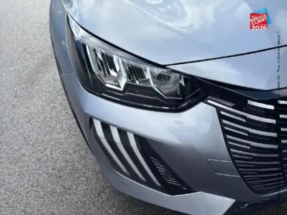 Photo 12 Peugeot 208  1.2 Hybrid 110ch Envy e-DCS6