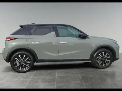 Photo 5 DS DS 3  1.2 T Hybrid 136 Cuir Performance Line BVA