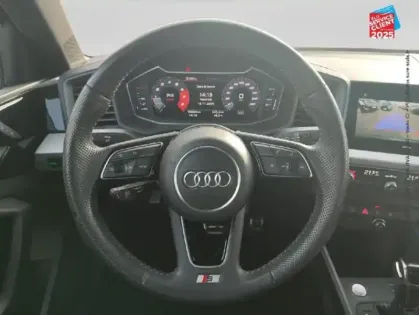 Photo 11 Audi A1  Sportback 35 TFSI 150ch S line S tronic 7 Camera