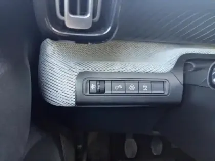 Photo 14 Citroën C3  1.2 Turbo 100ch PLUS