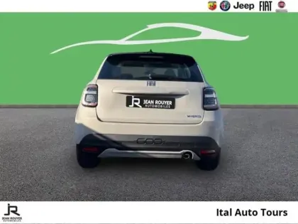 Photo 6 Fiat 600  1.2 Hybrid Turbo 110ch Icône DCT6 MY25