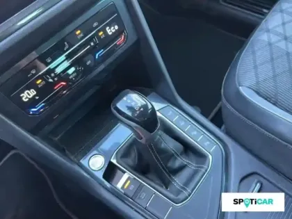 Photo 14 Volkswagen Tiguan  1.4 eHybrid 245ch R-Line DSG6